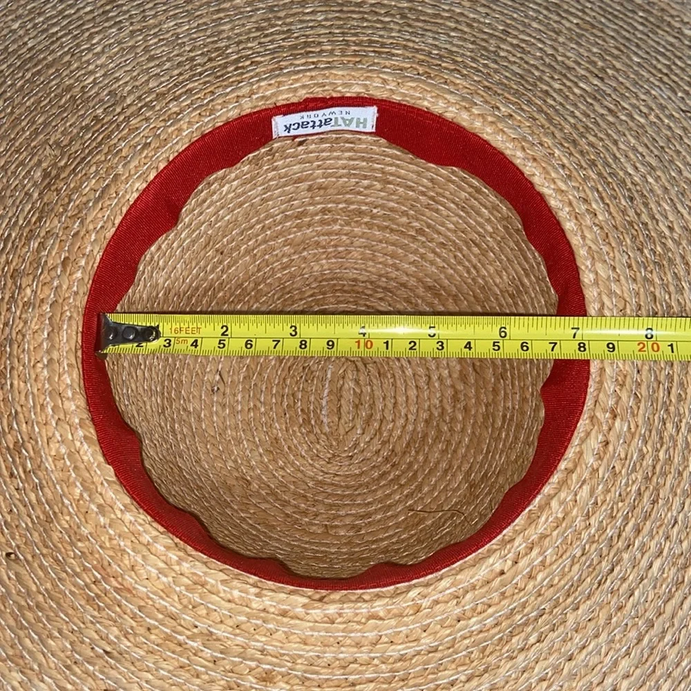 Like new Hat Attack New York 6.25” Brim w/Gold Metallic Leather Strip Band